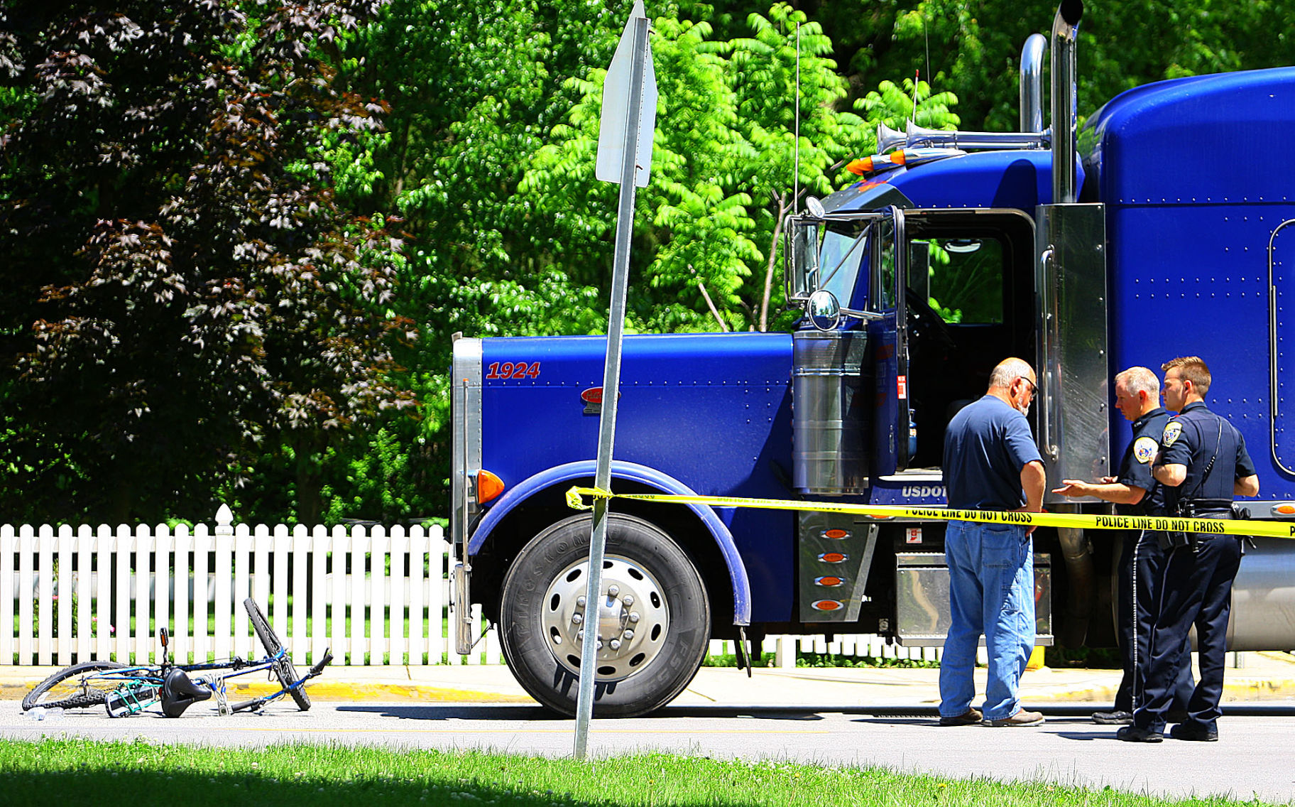 Bicycle vs Semi
